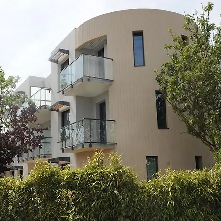Lr La Rochelle 3* Ла-Рошель